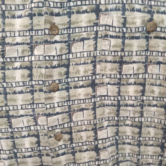 Summa 100% silk short sleeve button up shirt size L - Picture 3 of 4